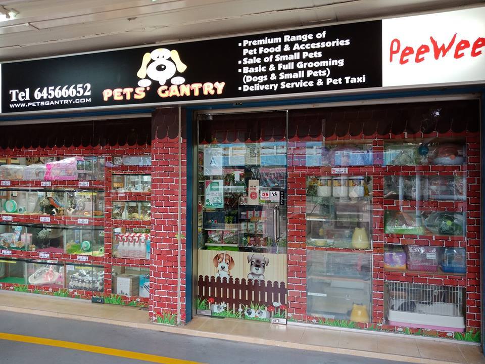 Pet shop Singapore with pet food and animal care supplies